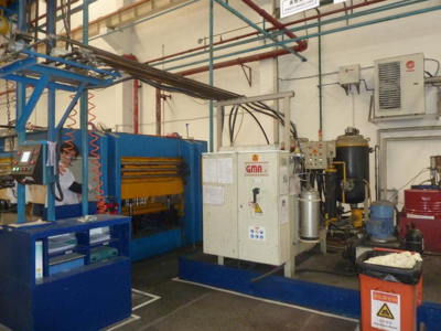 供應(yīng)HC-207彩鋼瓦夾心板連續(xù)生產(chǎn)設(shè)備_化工機(jī)械設(shè)備_成型設(shè)備_成型機(jī)_產(chǎn)品庫(kù)_中國(guó)化工儀器網(wǎng)